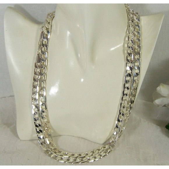 Two Shiny Silver Tone Curb Chain Link Necklaces 22" Long Lobster Clasps - Picture 1 of 4